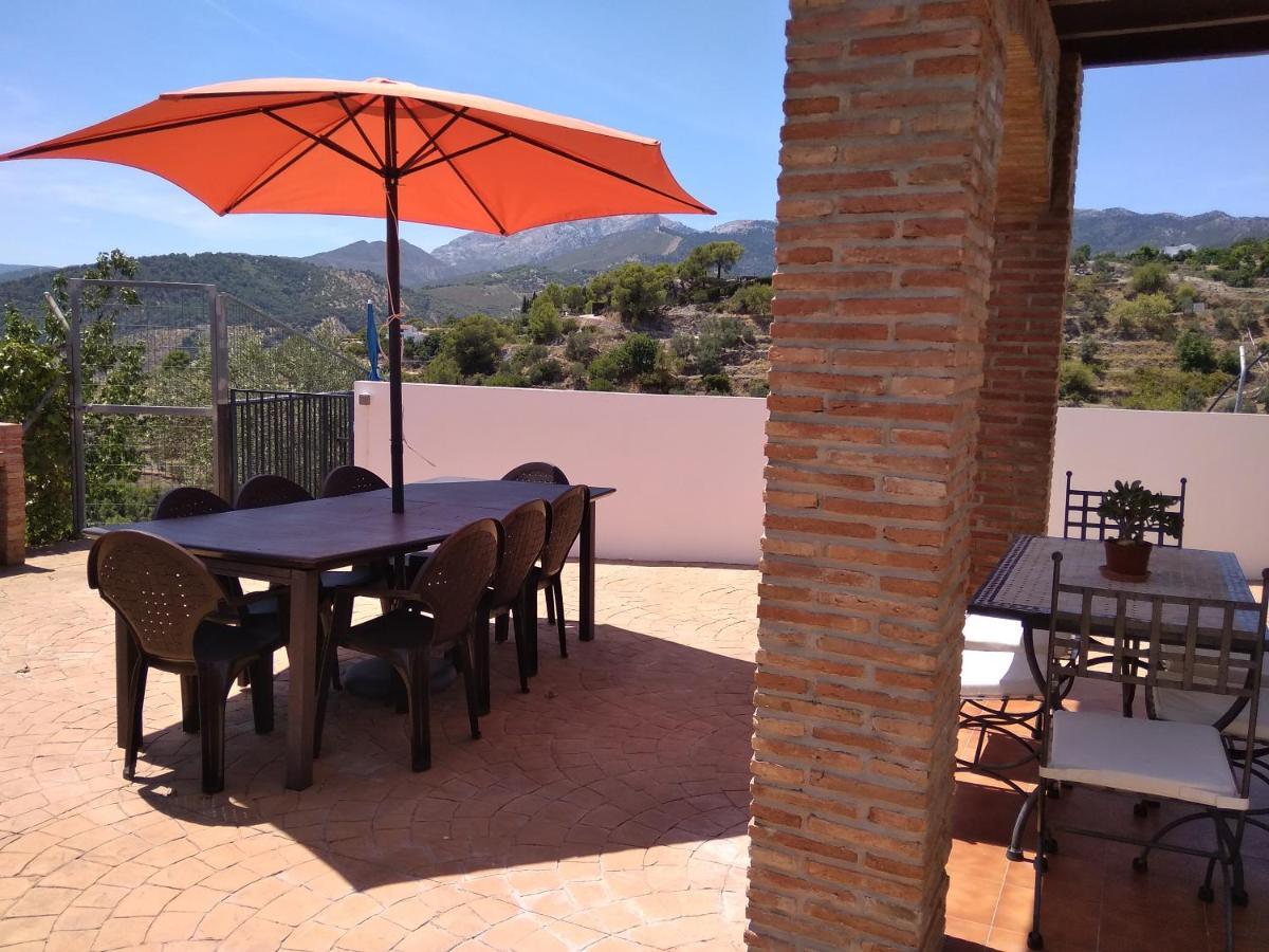 Casa Rural La Revuelta Con Las Mejores Vistas A La Naturaleza Yunquera Buitenkant foto